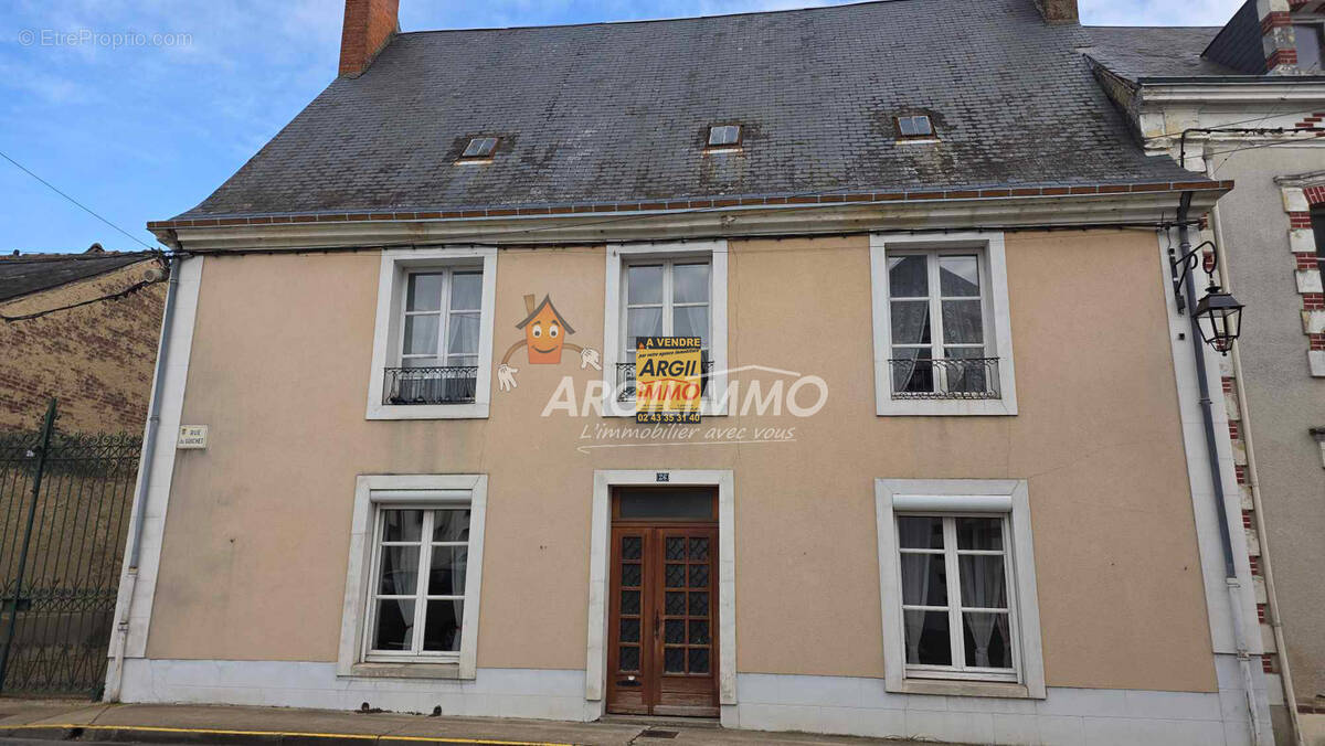 Maison à SAINT-CALAIS