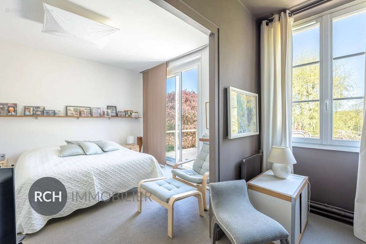 Maison à MONTFORT-L'AMAURY