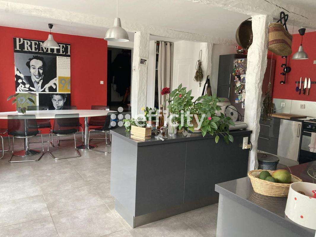 Maison à SOUCIEU-EN-JARREST