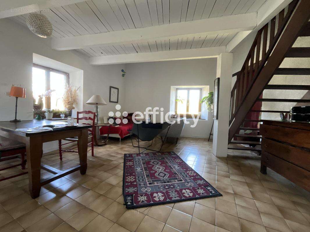 Maison 118 m² à Chomerac  - photo 6