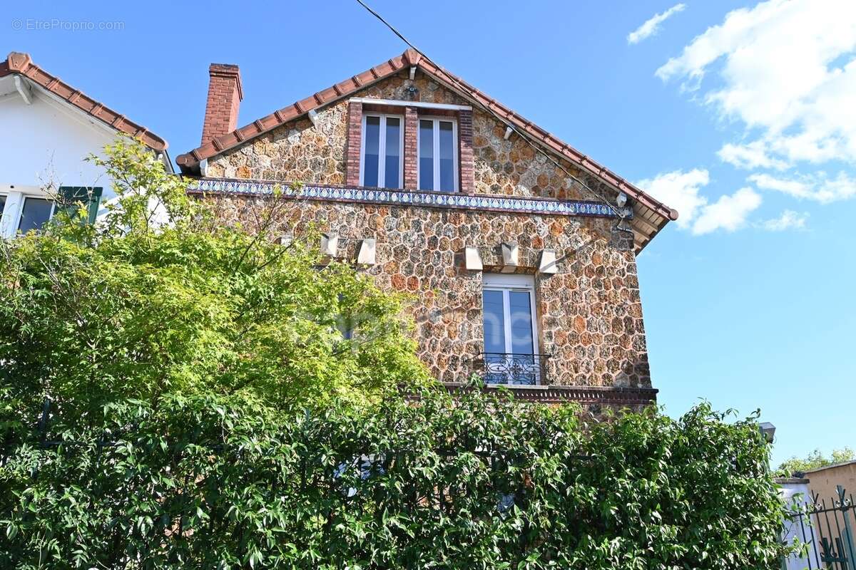 Maison à vendre 7 pièces CONFLANS SAINTE HONORINE (78) - photo 2