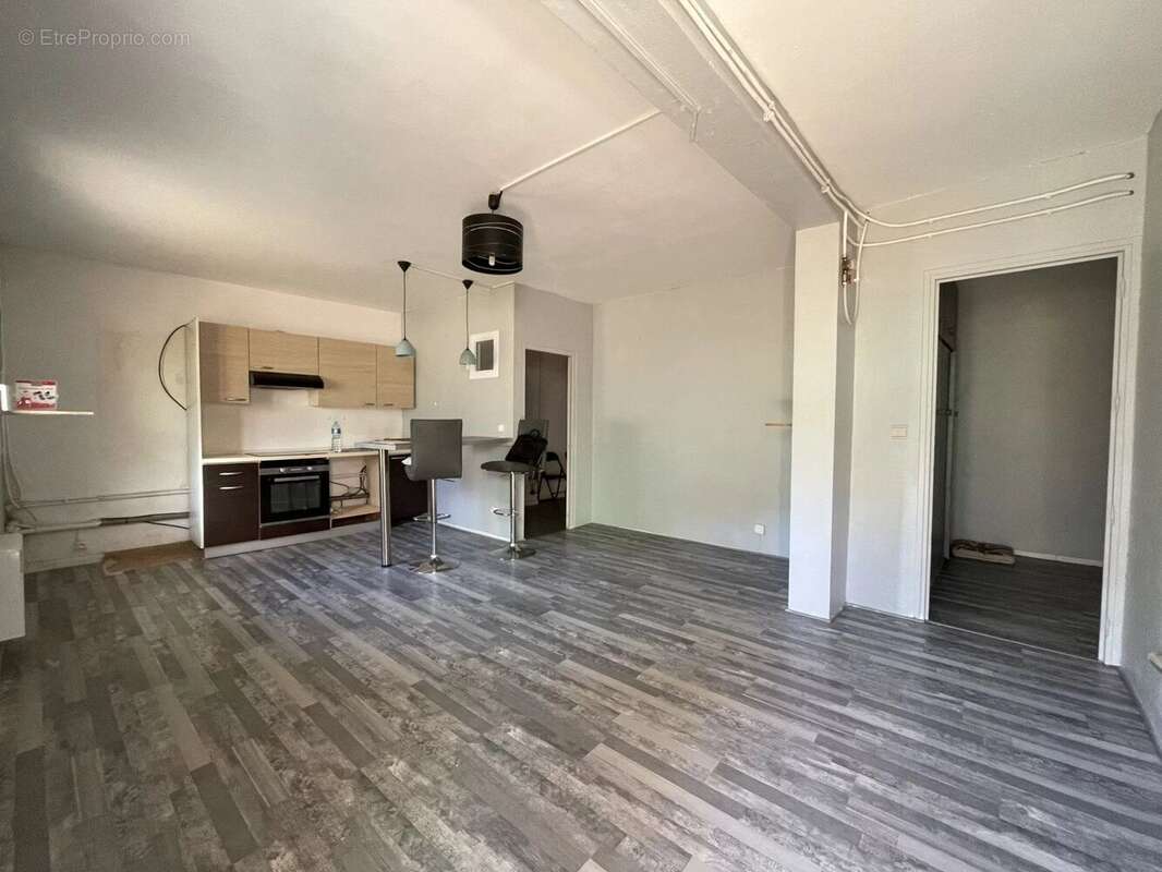 Maison à VILLENEUVE-DE-LA-RAHO