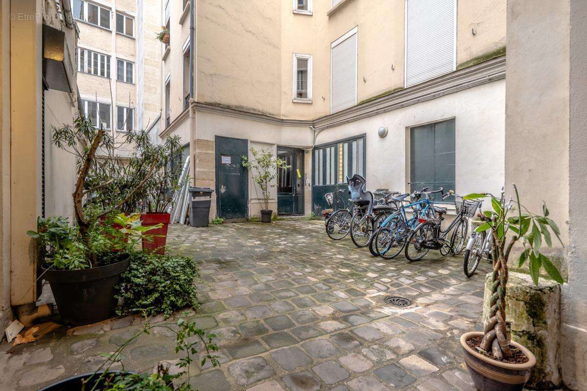Appartement à PARIS-11E