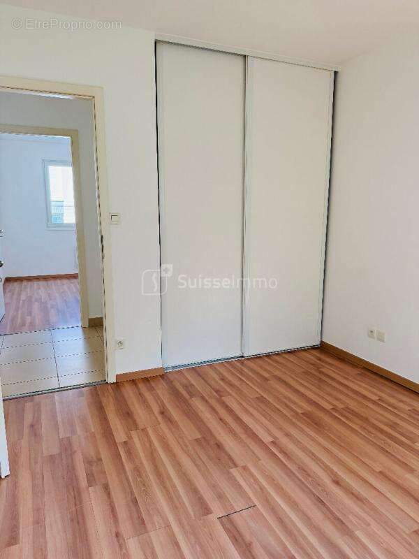 Maison  de plain- pied 110 m2 Carrez / 137 m2 au total - photo 3