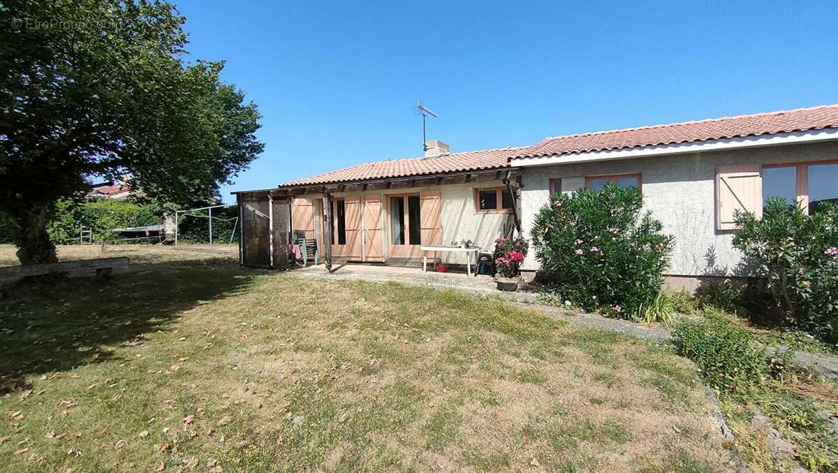 Maison à LA VERRIE