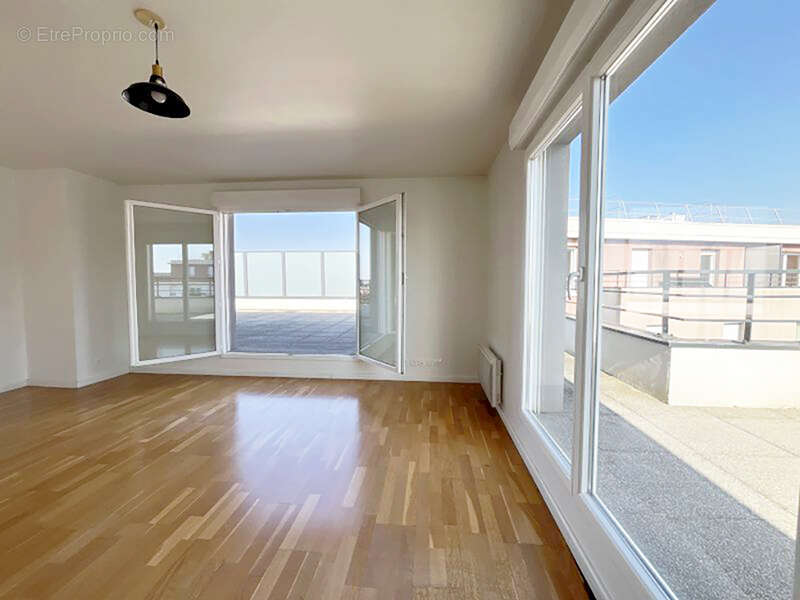 Appartement à QUINCY-SOUS-SENART