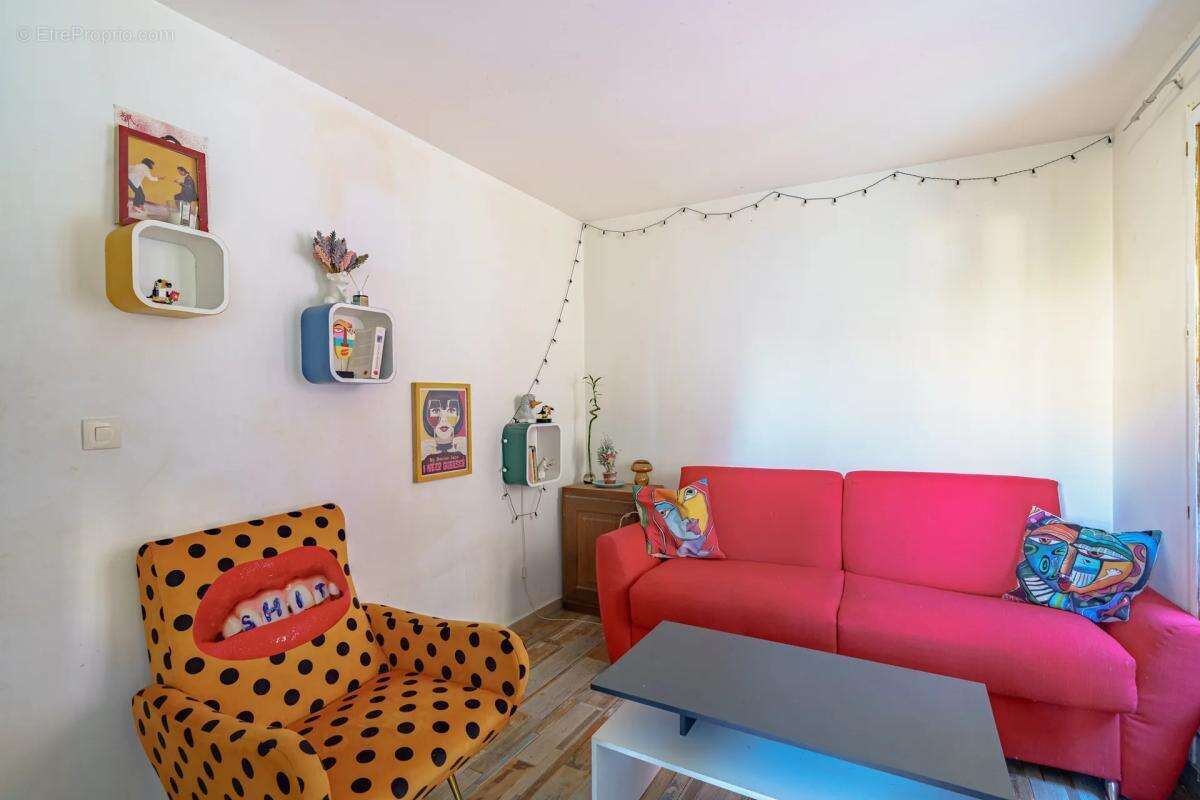 Appartement à MARSEILLE-2E