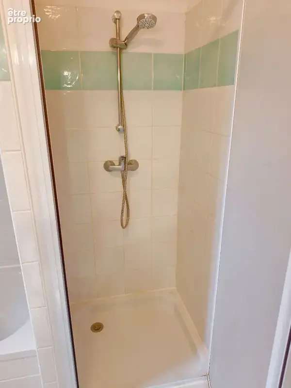 Appartement  meublé sur résidence avec piscine au coeur du village - photo 8
