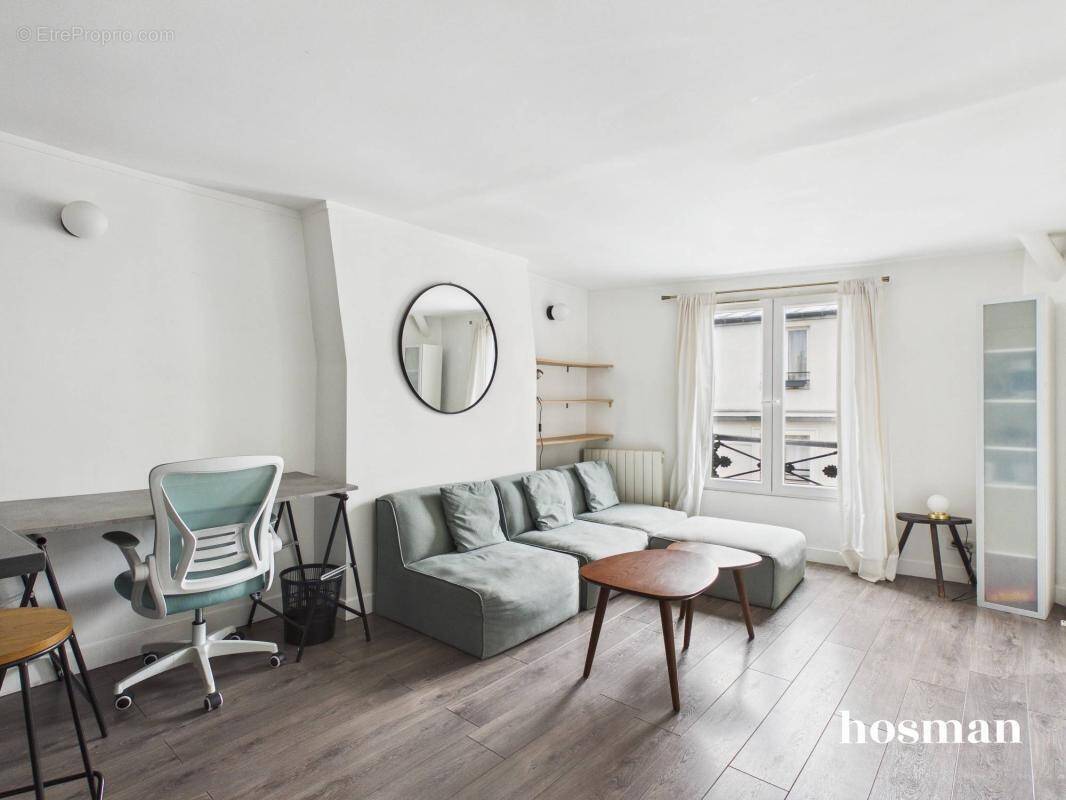 Appartement à PARIS-10E