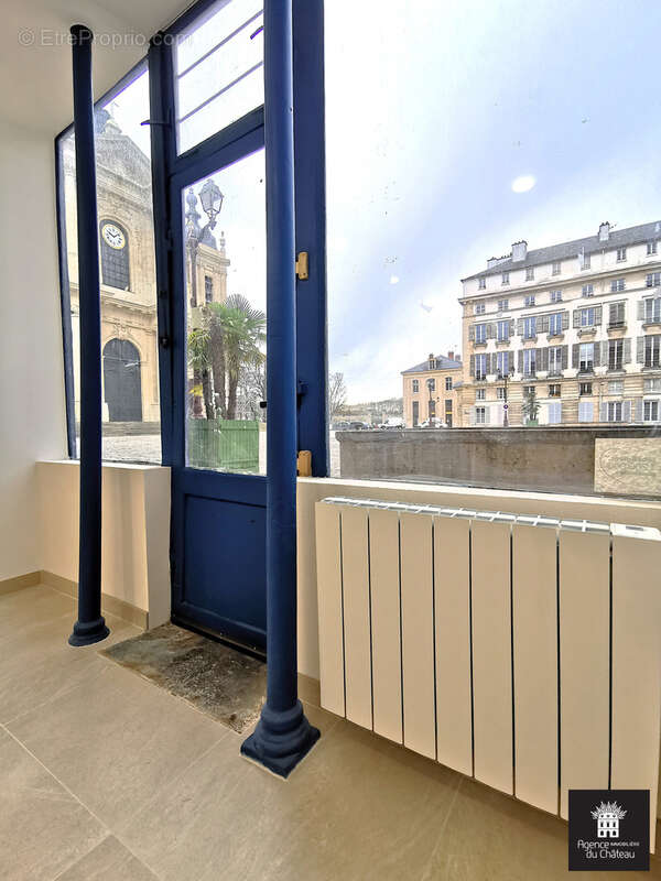 Commerce à VERSAILLES