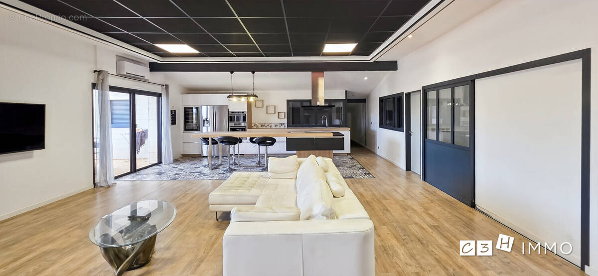 Appartement à MAUZAC