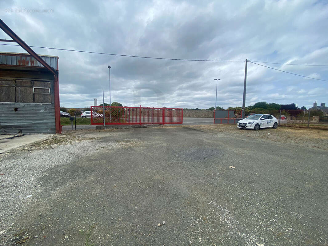 Commerce à DOMFRONT