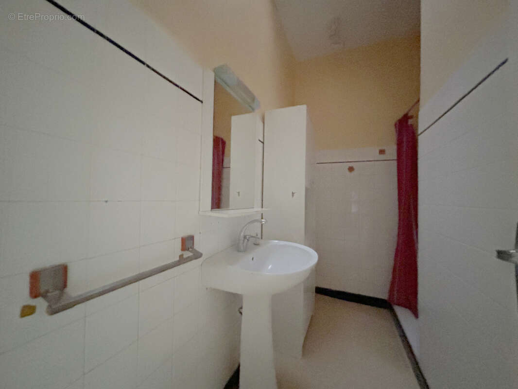 Maison à LEZIGNAN-CORBIERES