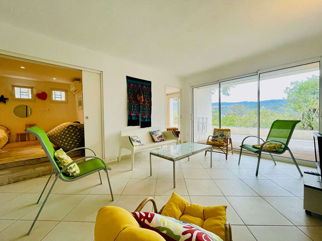 Autre à PIETROSELLA