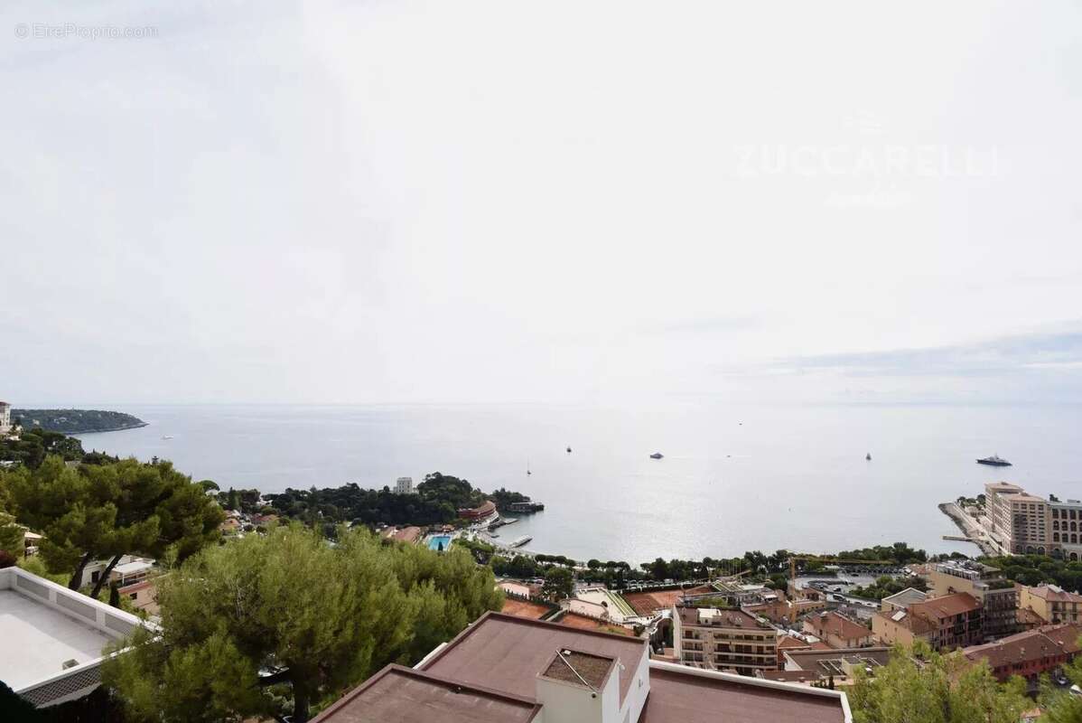 Appartement à ROQUEBRUNE-CAP-MARTIN