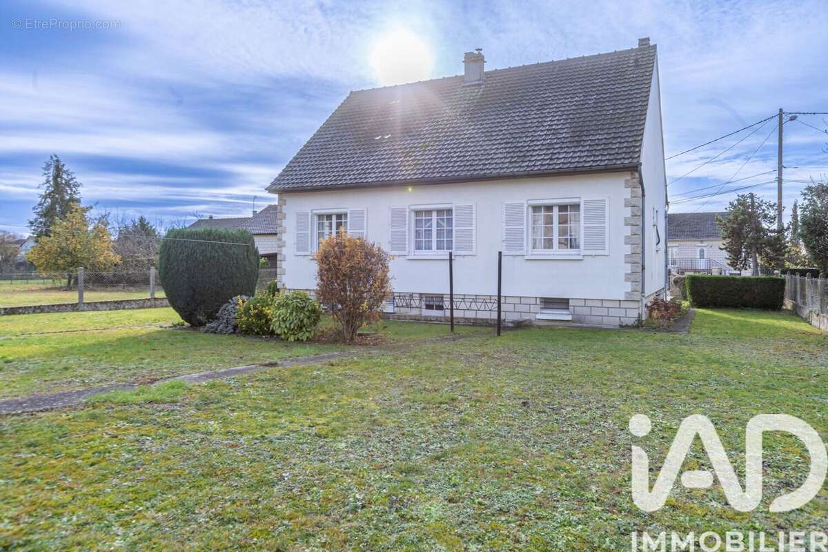 Photo 2 - Maison à BUCY-LE-LONG