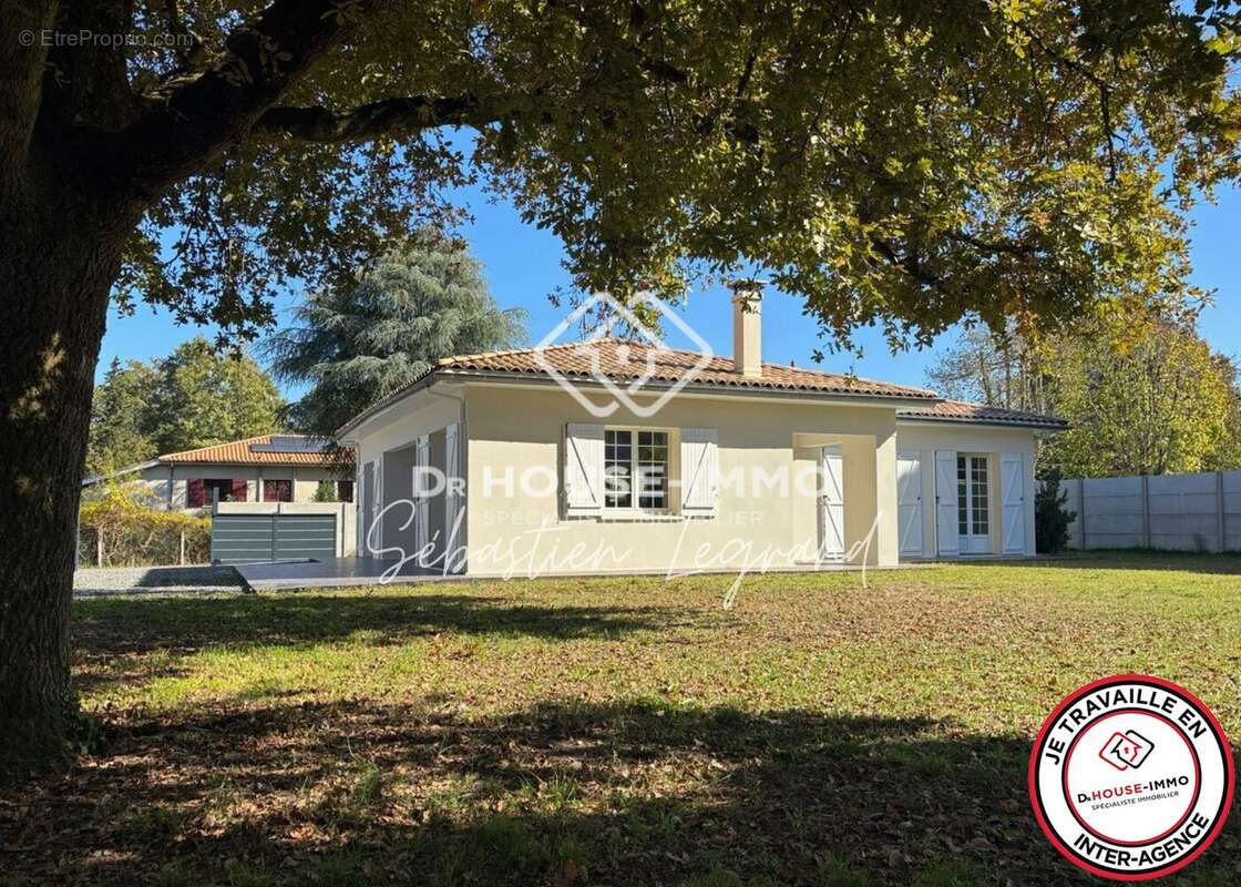 Maison à BLANQUEFORT