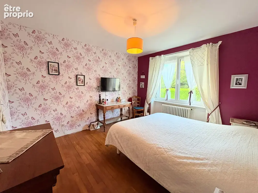 FINISTÈRE: Scaër. Maison familiale de 3 chambres avec grenier aménageable et terrain clos de 989 m², au calme en impasse et à pi - photo 10