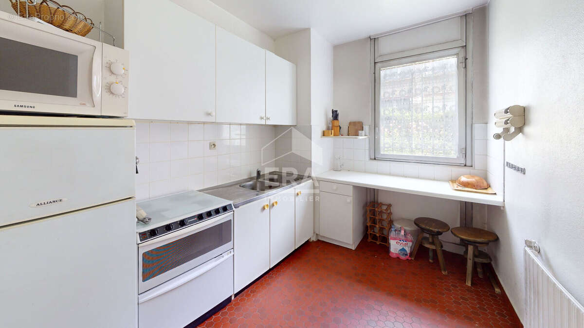 Appartement à PARIS-19E