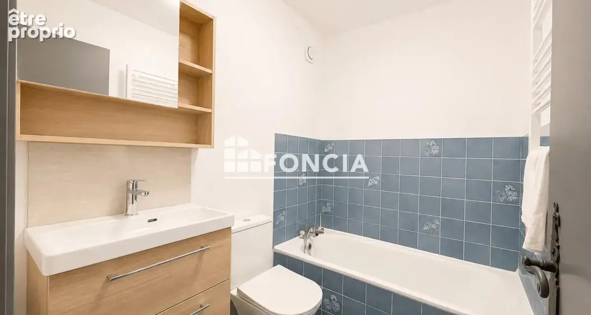 Appartement t2 - centre ville - residence la cauquiere cogolin - photo 3