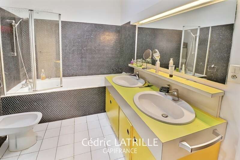 Maison Bourgeoise à vendre 11 pièces TARBES (65) - photo 12