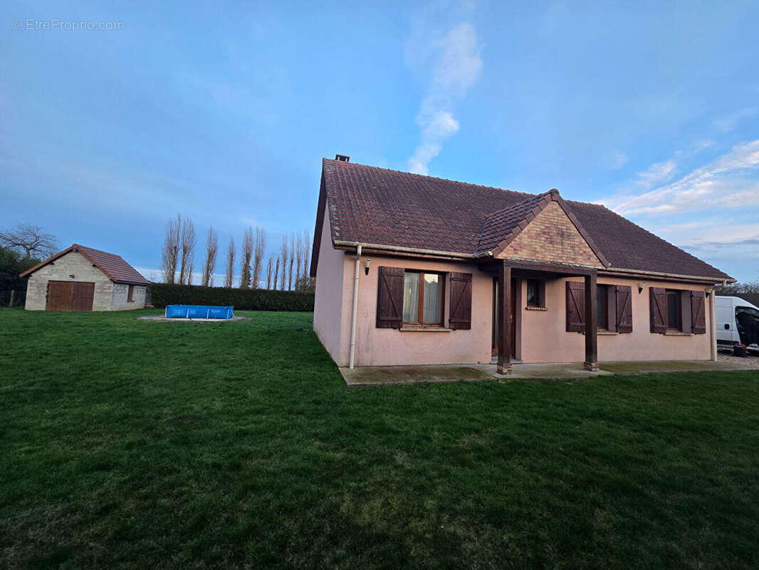 Maison à LE GROS-THEIL
