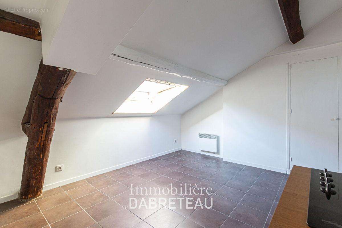 Appartement à LYON-8E
