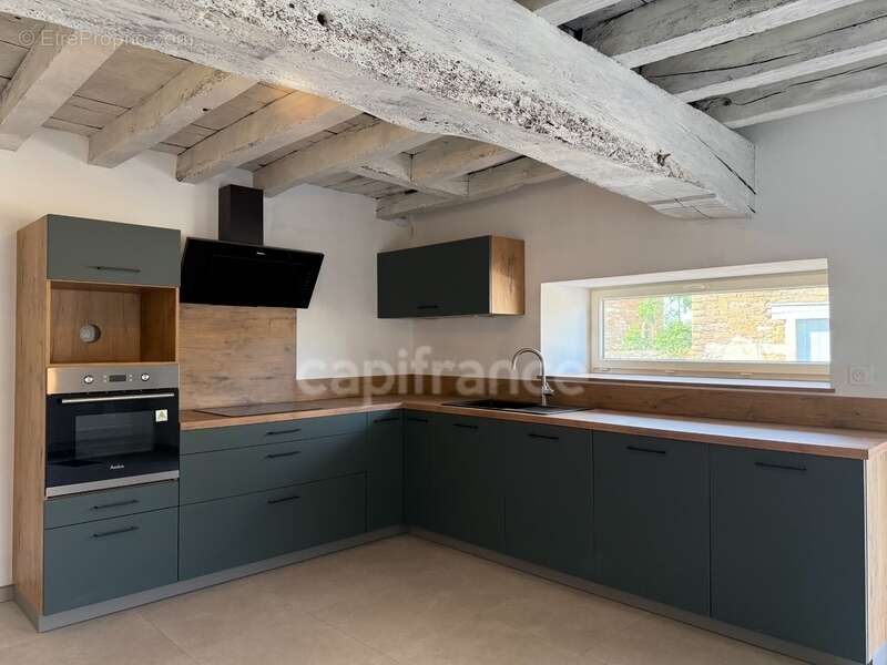 Le charme de l’ancien, le confort du moderne – Maison rénovée de 124 m² à Saint-Maurice-de-Satonnay - photo 6