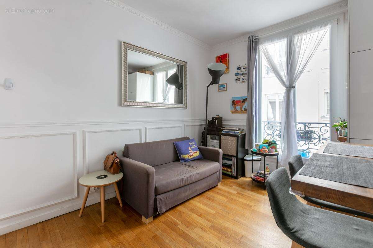 Appartement à PARIS-11E