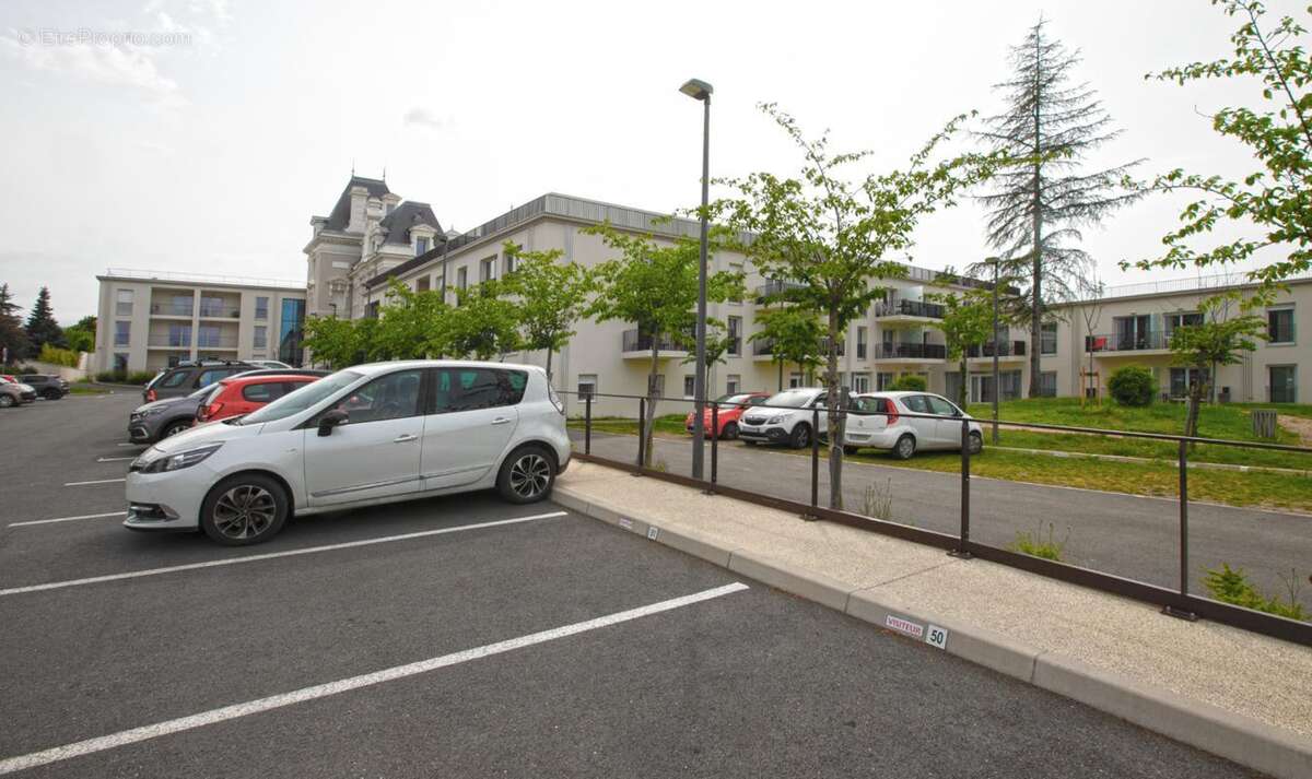 Appartement à ANDREZIEUX-BOUTHEON