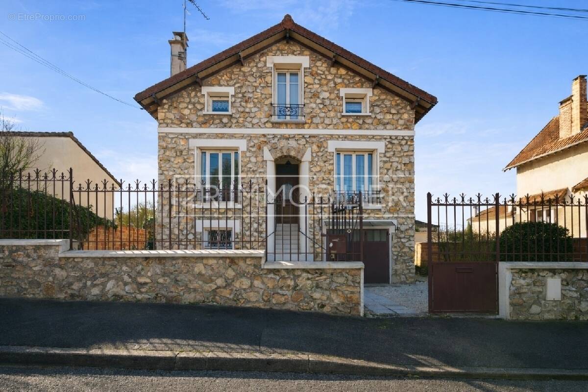 Maison à LAGNY-SUR-MARNE