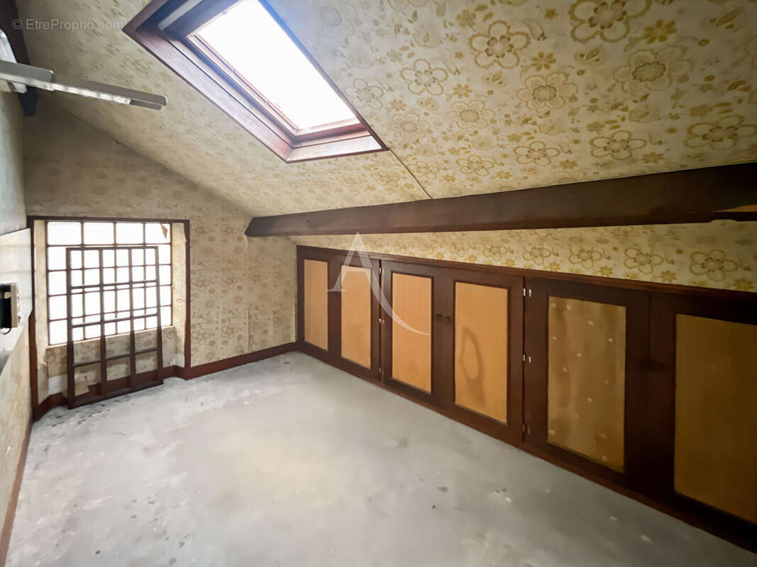 Maison à LES MUREAUX