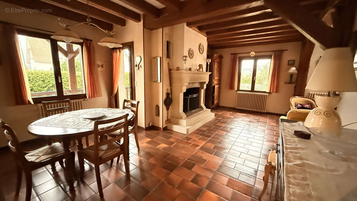 Maison à SAINT-CYR-EN-VAL