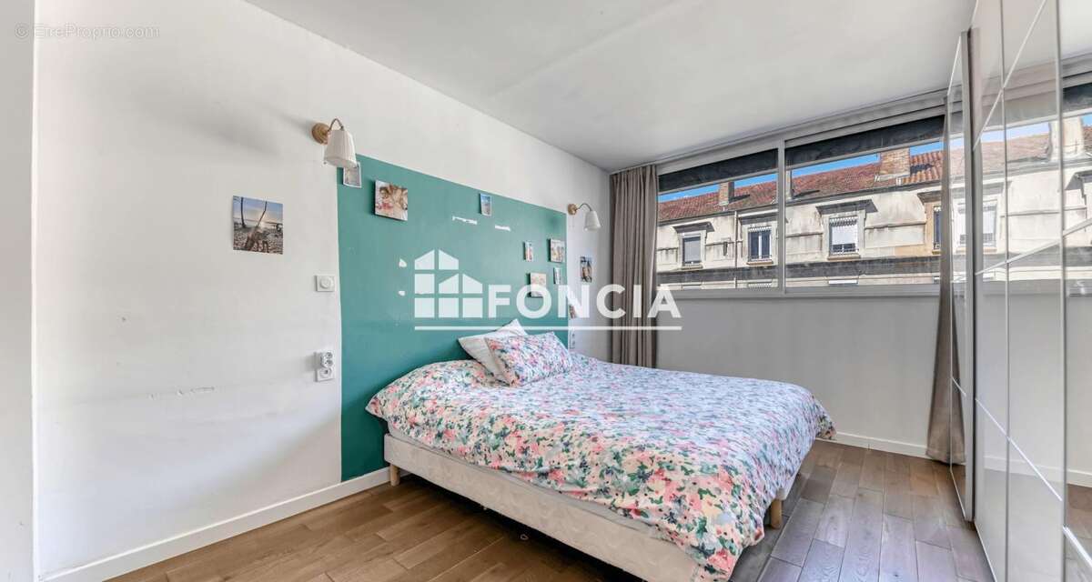 Appartement à LYON-6E