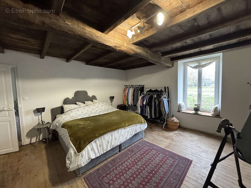 Maison à BRIE-SOUS-CHALAIS