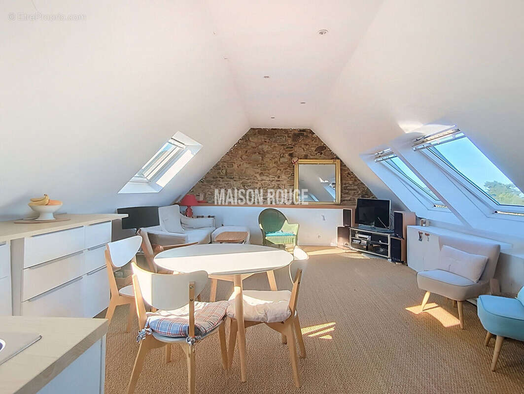 Maison à PLOUGRESCANT