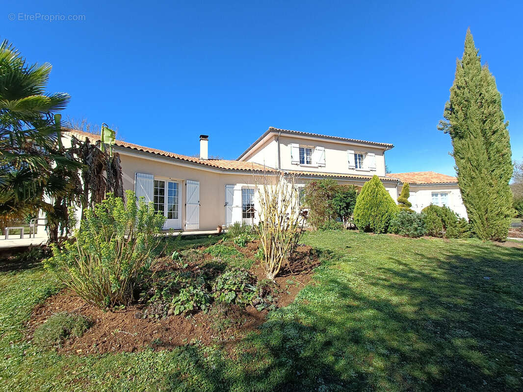 Maison à VALDIVIENNE