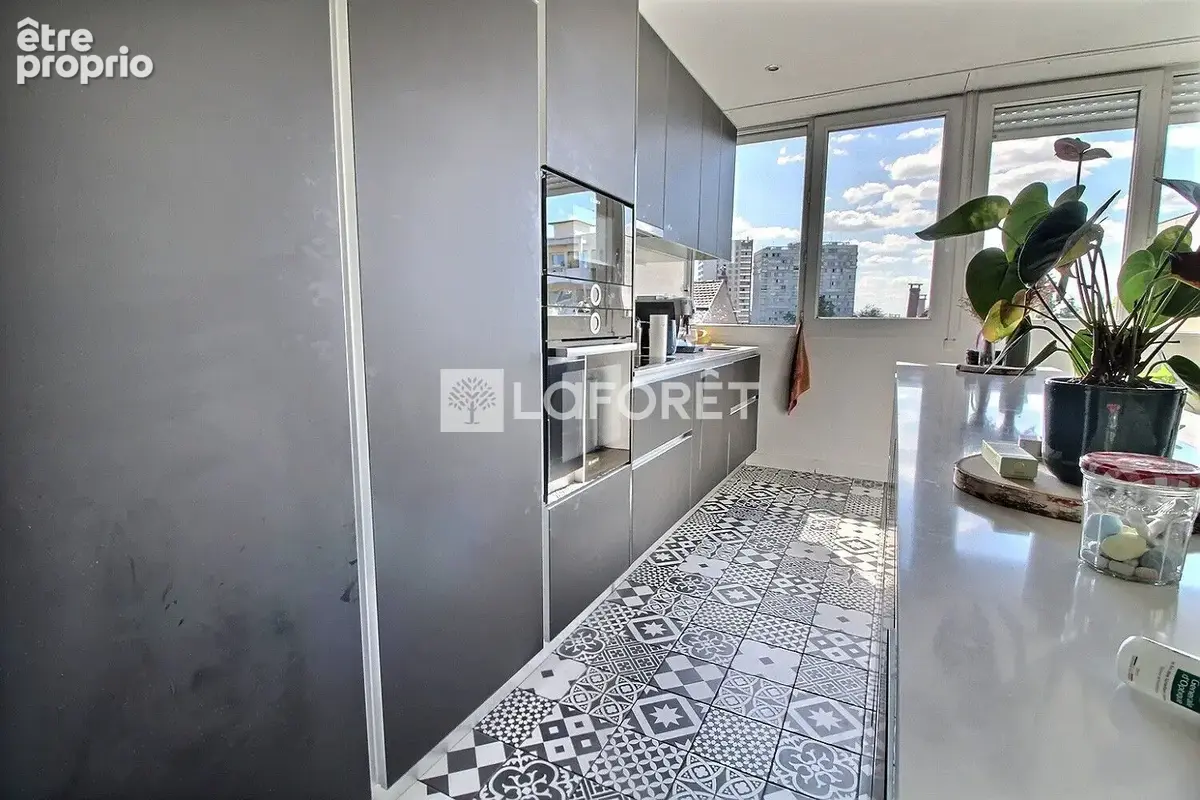 Appartement Rueil Malmaison 5 pièce(s) 91 m2 - photo 6