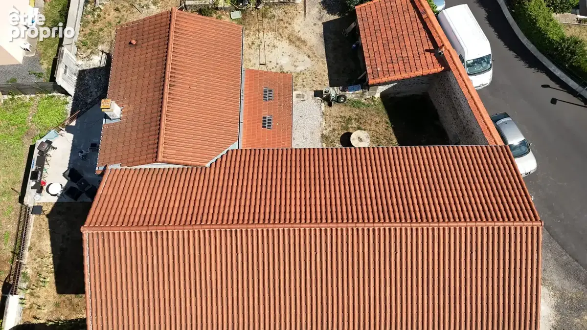 Maison familiale de 226m² avec garage de 130 m², dépendances et terrain de 1282 m² - photo 15