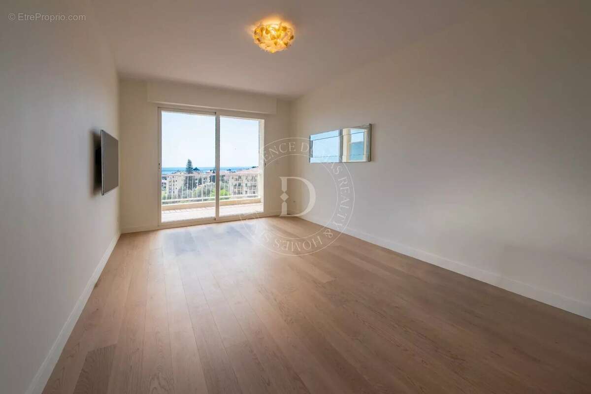 Appartement à BEAULIEU-SUR-MER