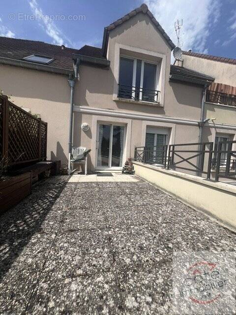 Appartement à DOURDAN
