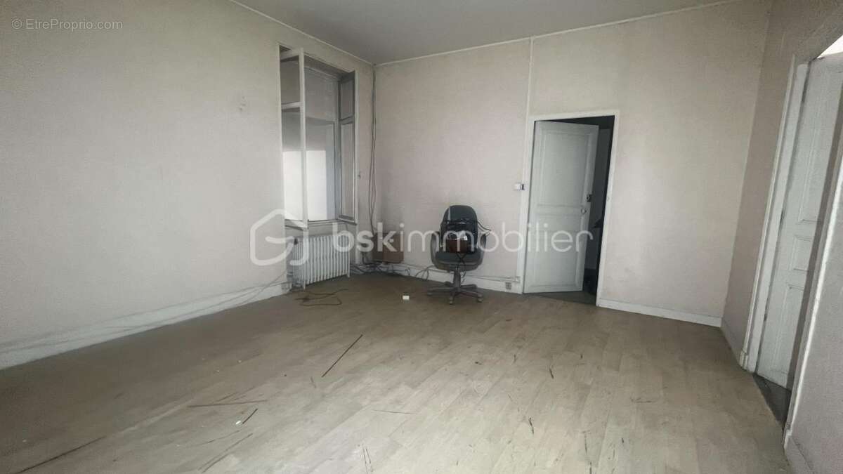 Immeuble professionnel 844 m² – fort potentiel de restructuration – châteauroux - photo 7