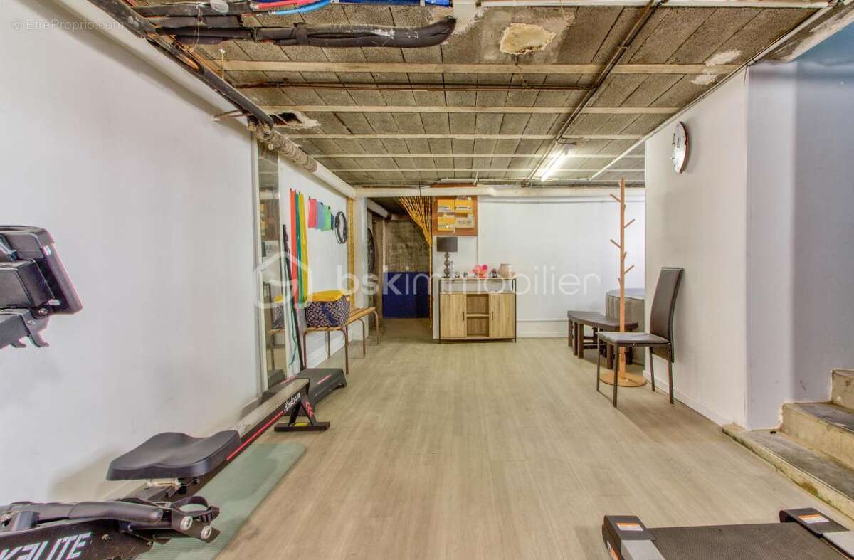 Maison à MONTELIMAR