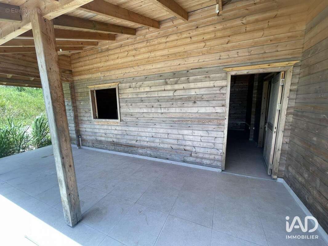 Maison 95 m² à Petit-Bourg  - photo 3