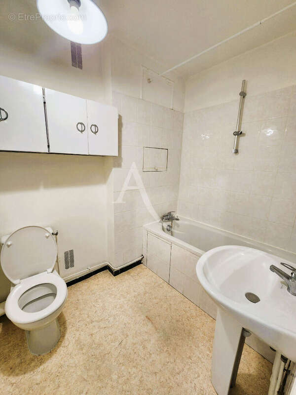 Appartement à FRESNES