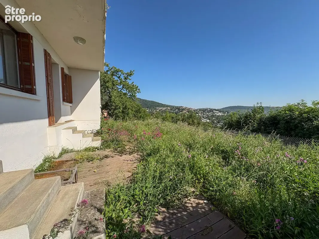 Maison T6 de 182.86m2 sur 569m2 de terrain - photo 17