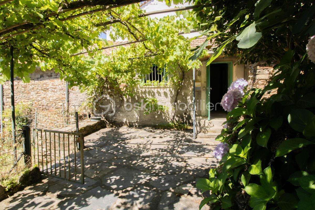 Maison à SAUMANE