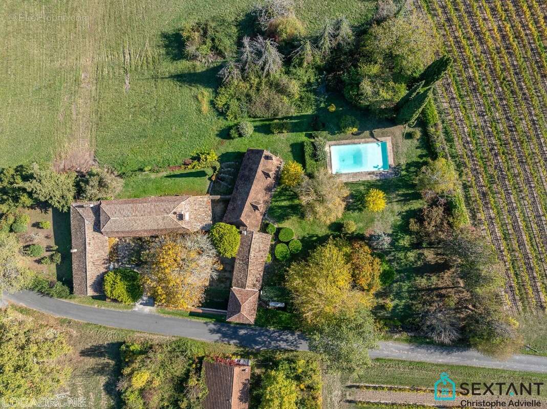 3 maisons en pierres, chartreuse, colombier et périgourdine, chai, dépendances, piscine sur 3 Ha - photo 15