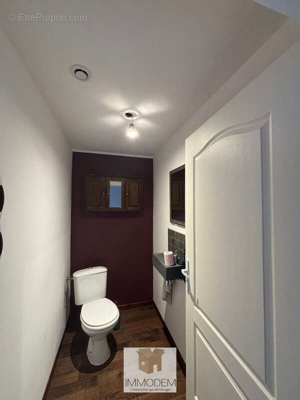 Maison entièrement rénovée avec dépendance et fort potentiel - photo 14