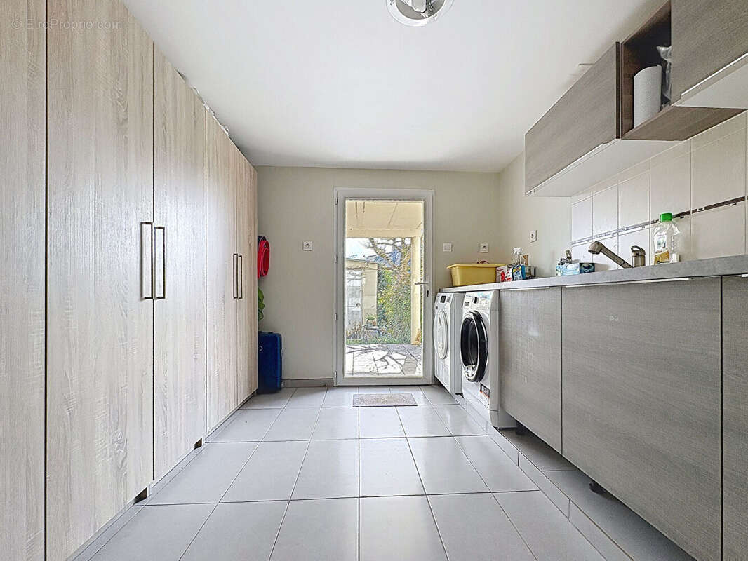 Maison Saint Brieuc 6 pièce(s) 109.75 m² - photo 6